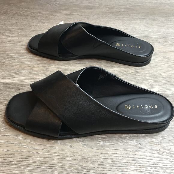 NWT Evolve Womens Black Odyssa Leather Xband Crisscross Slide Flat Sandal 9.5W - Picture 4 of 8